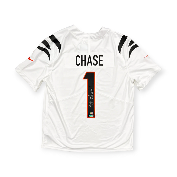Ja'Marr Chase Cincinnati Bengals Autographed White Nike Limited Jersey Beckett