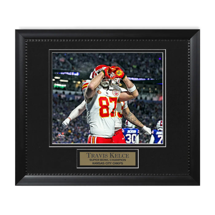 Travis Kelce Unsigned Photograph Framed to 11x14