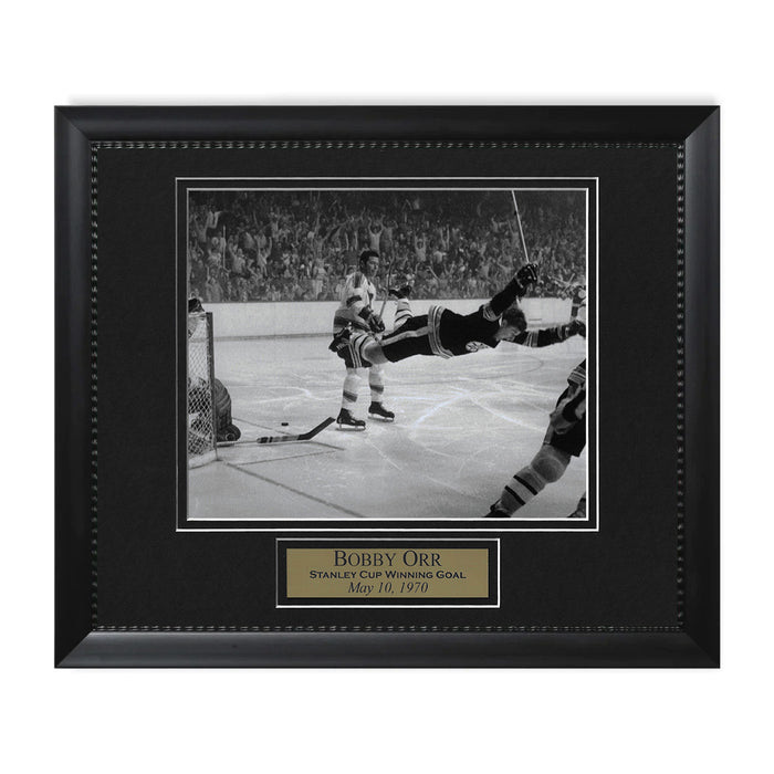 Bobby Orr Boston Bruins Photo Framed to 11x14