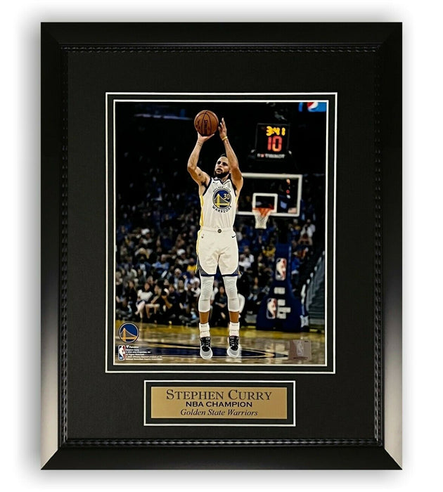 Stephen Curry Unsigned Photo Framed to 11x14