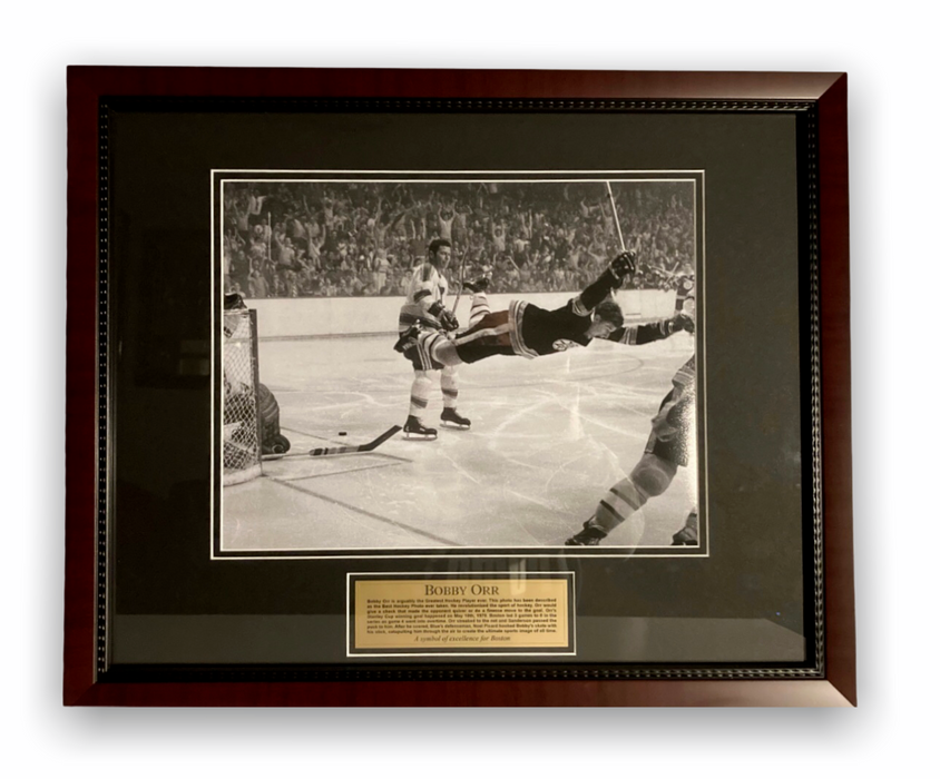 Bobby Orr Unsigned Photograph Framed to 16x20