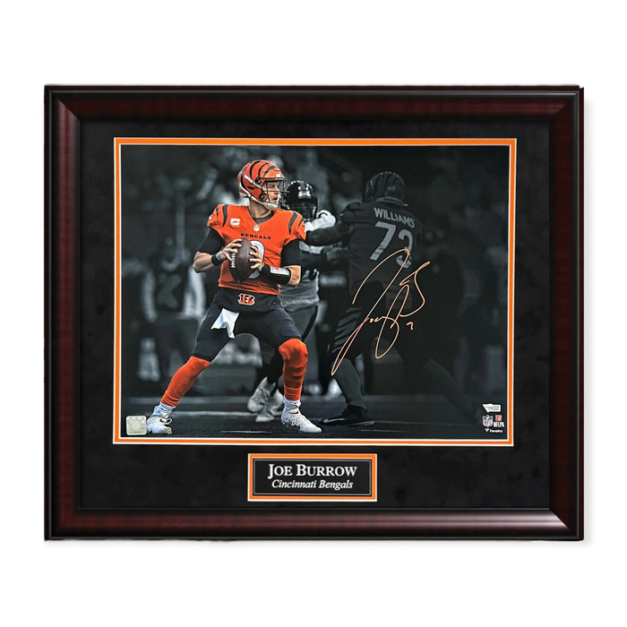 Joe Burrow Cincinnati Bengals Autographed 16x20 Photo Framed To 23x27 Fanatics