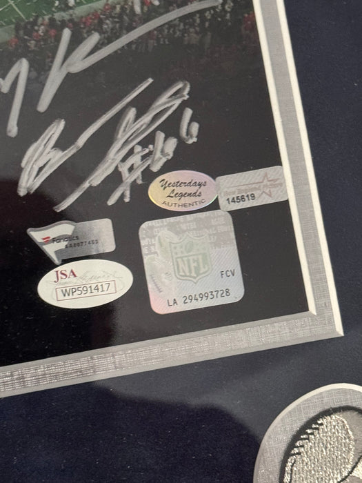 New England Patriots Super Bowl XLIX Team Autographed 11x14 Photo Framed to 16x20 JSA