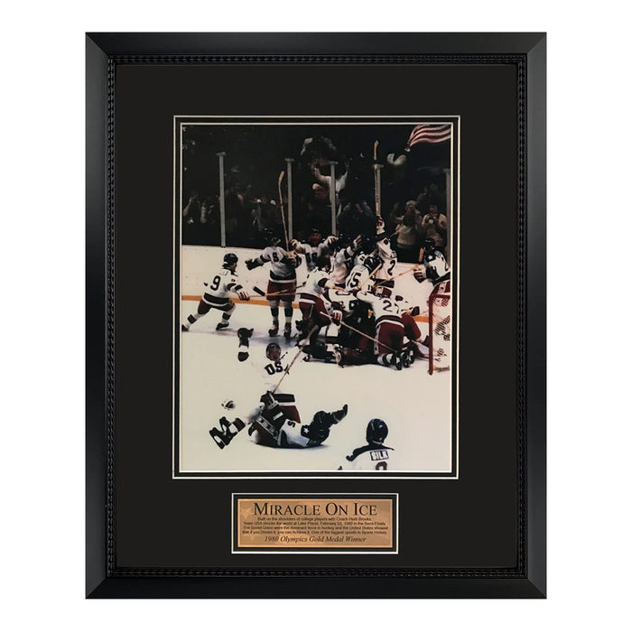 Miracle On Ice USA Hockey Unsigned Photograph Framed to 16x20