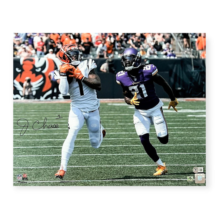 Ja'Marr Chase Cincinnati Bengals Autographed 16x20 Photo BAS