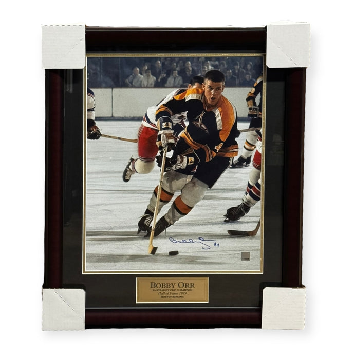 Bobby Orr Boston Bruins Autographed 16x20 Photo Framed to 23x27 Great North Road