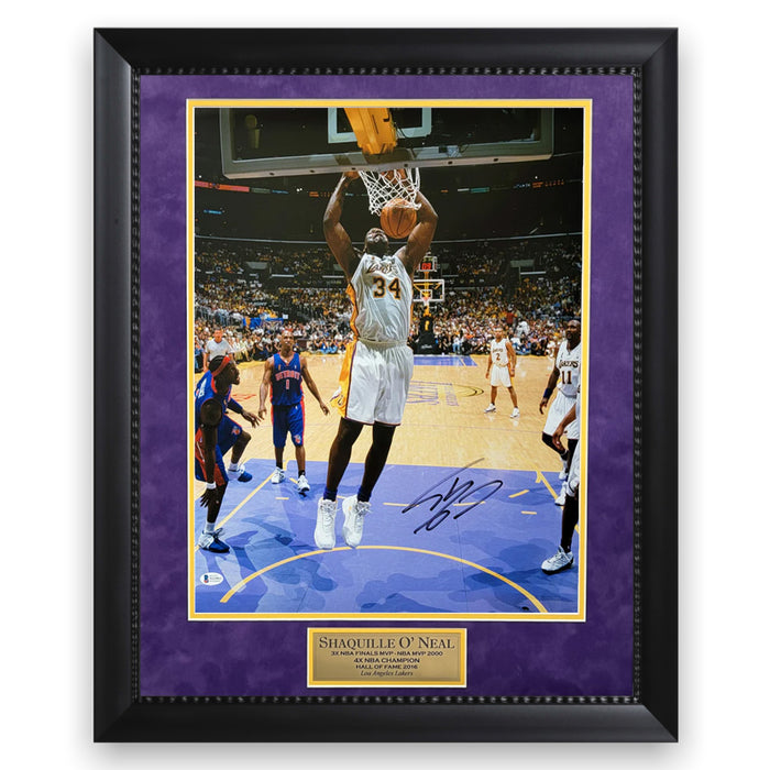 Shaquille O'Neal Los Angeles Lakers Autographed 16x20 Photo Framed to 23x27 Beckett