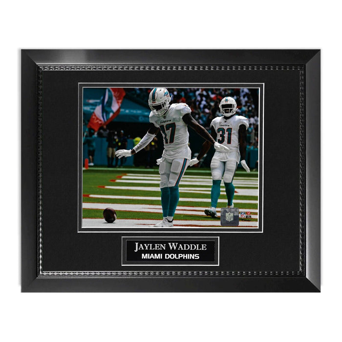 Jaylen Waddle Unsigned Photograph Framed to 11x14