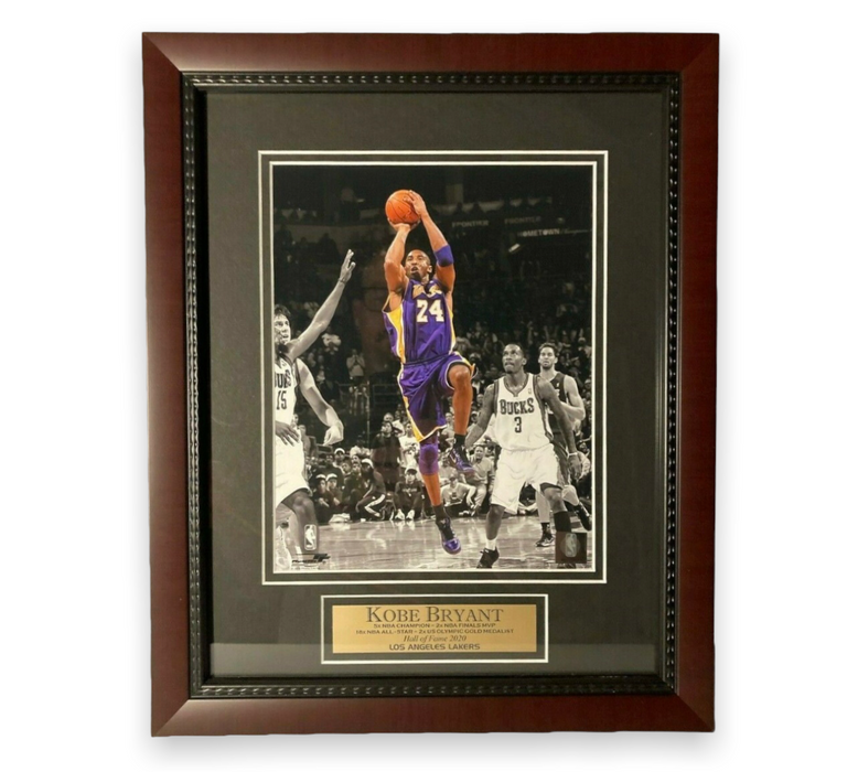 Kobe Bryant Unsigned Photo Framed to 11x14